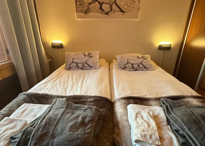 Utsuntuisku * ليفي